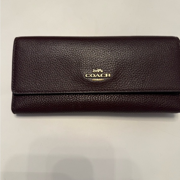 Coach Turnlock Dark Burgundy Chain Tote and Wallet Set - Picture 3 of 6